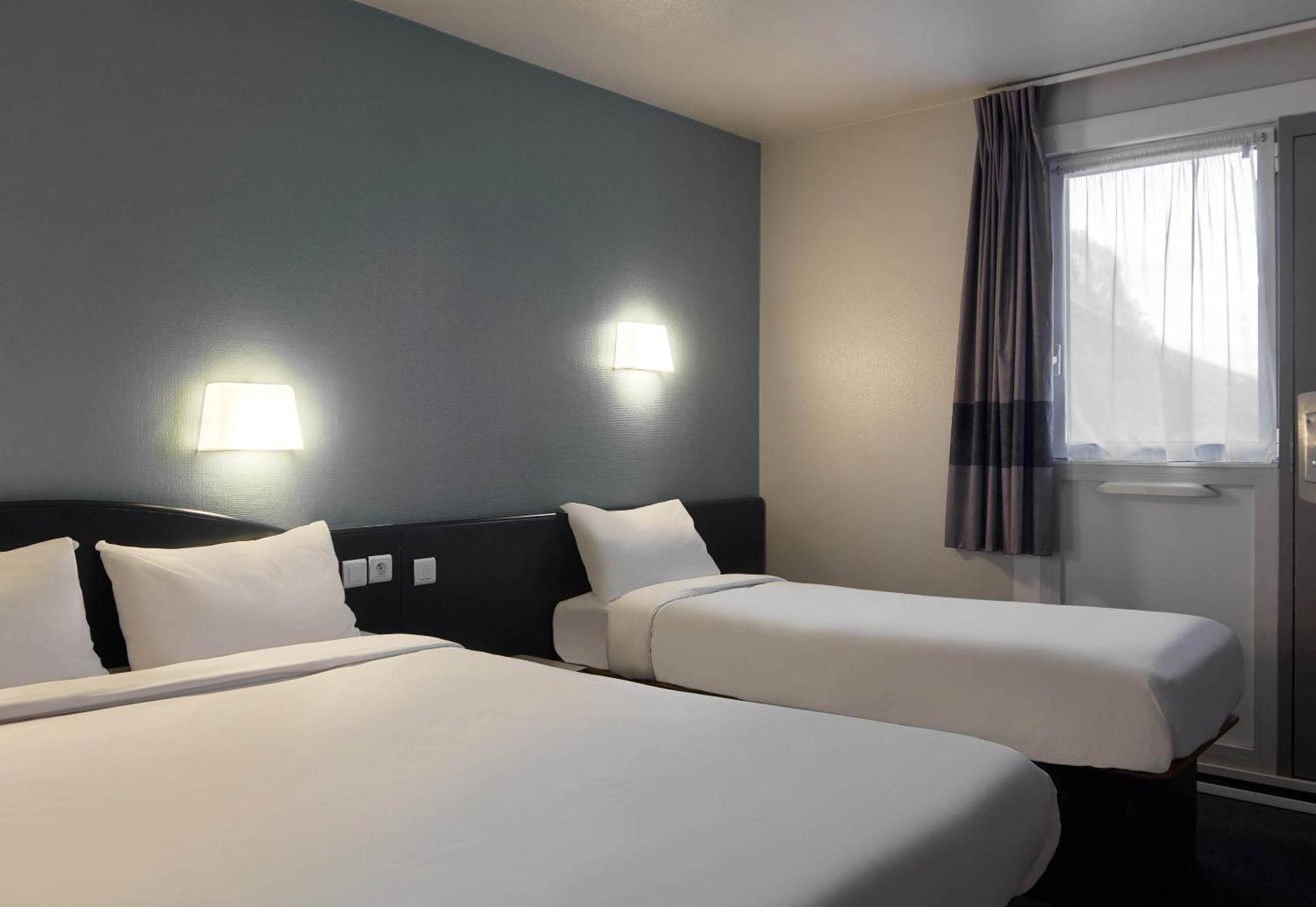 B&B Hotel ซาเคลย์ ภายนอก รูปภาพ