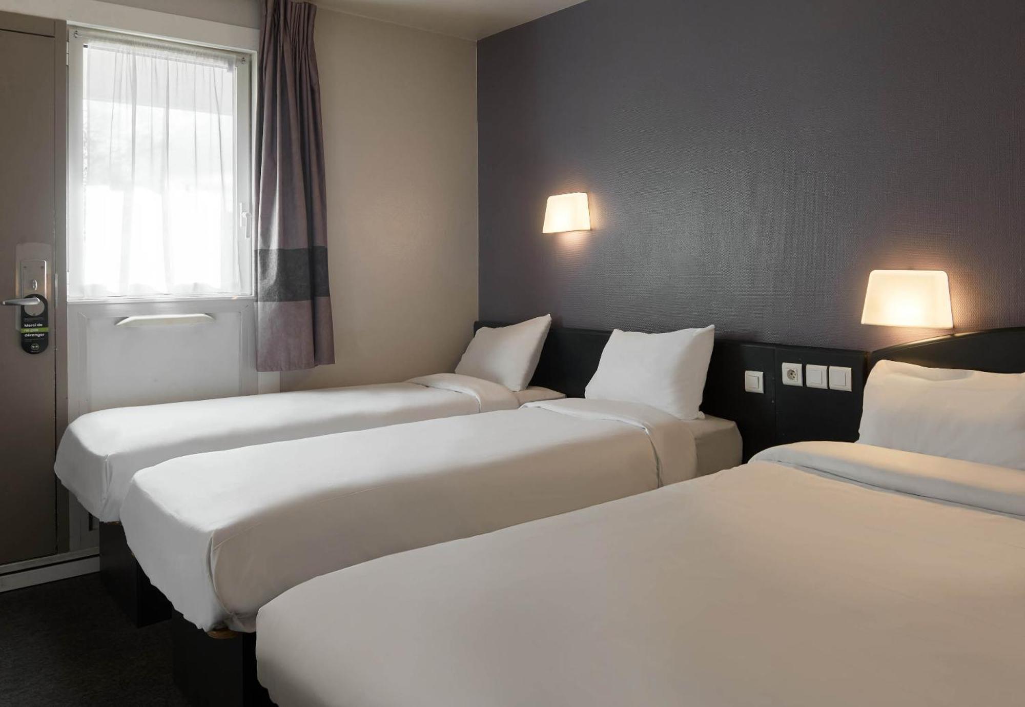 B&B Hotel ซาเคลย์ ภายนอก รูปภาพ