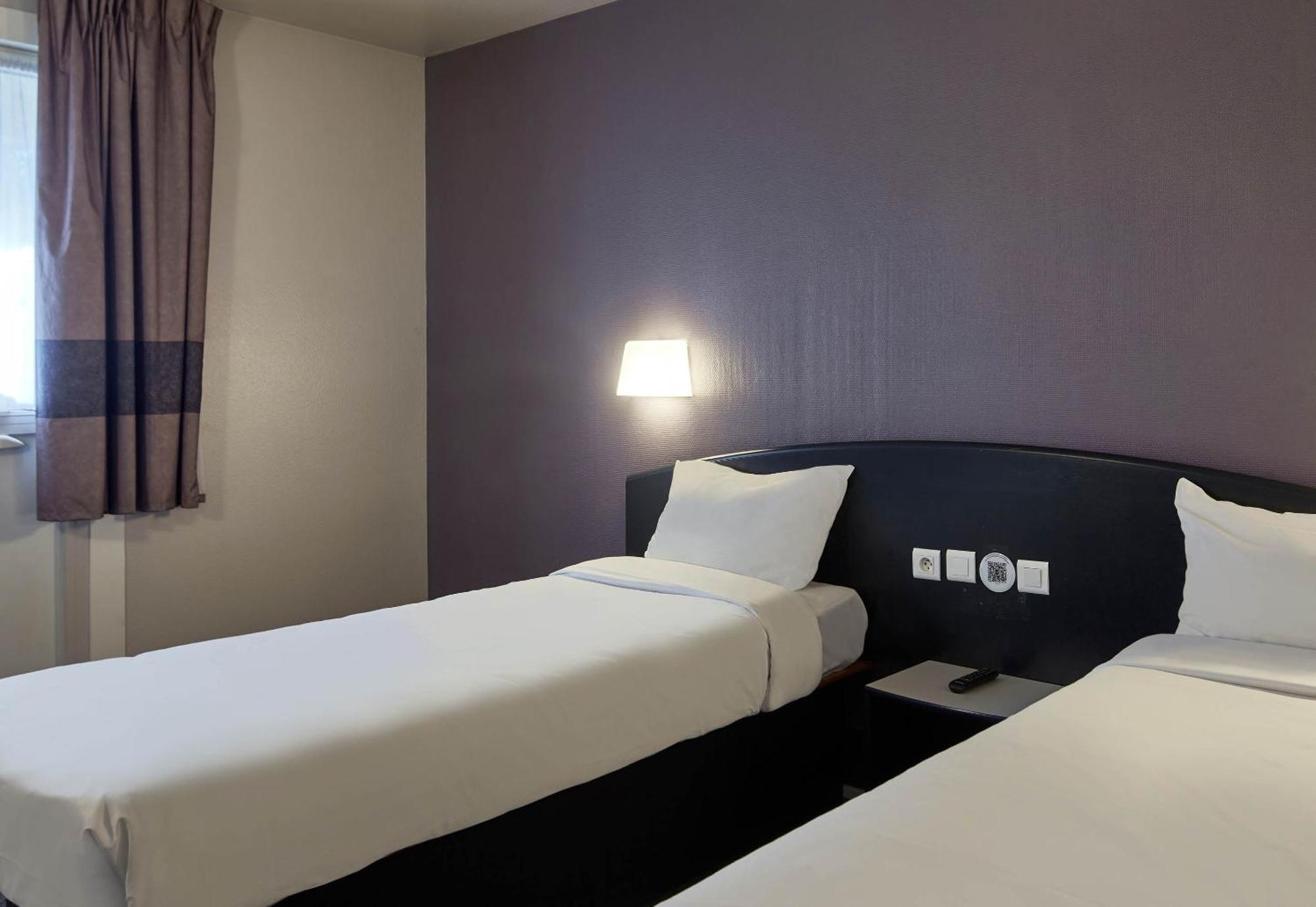 B&B Hotel ซาเคลย์ ภายนอก รูปภาพ